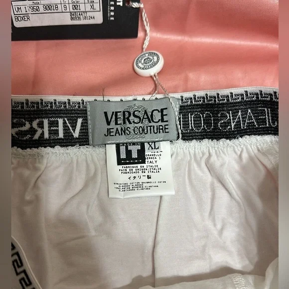 ⚪️⚫️men's NWT Versace Jeans couture boxers size XL Boxers